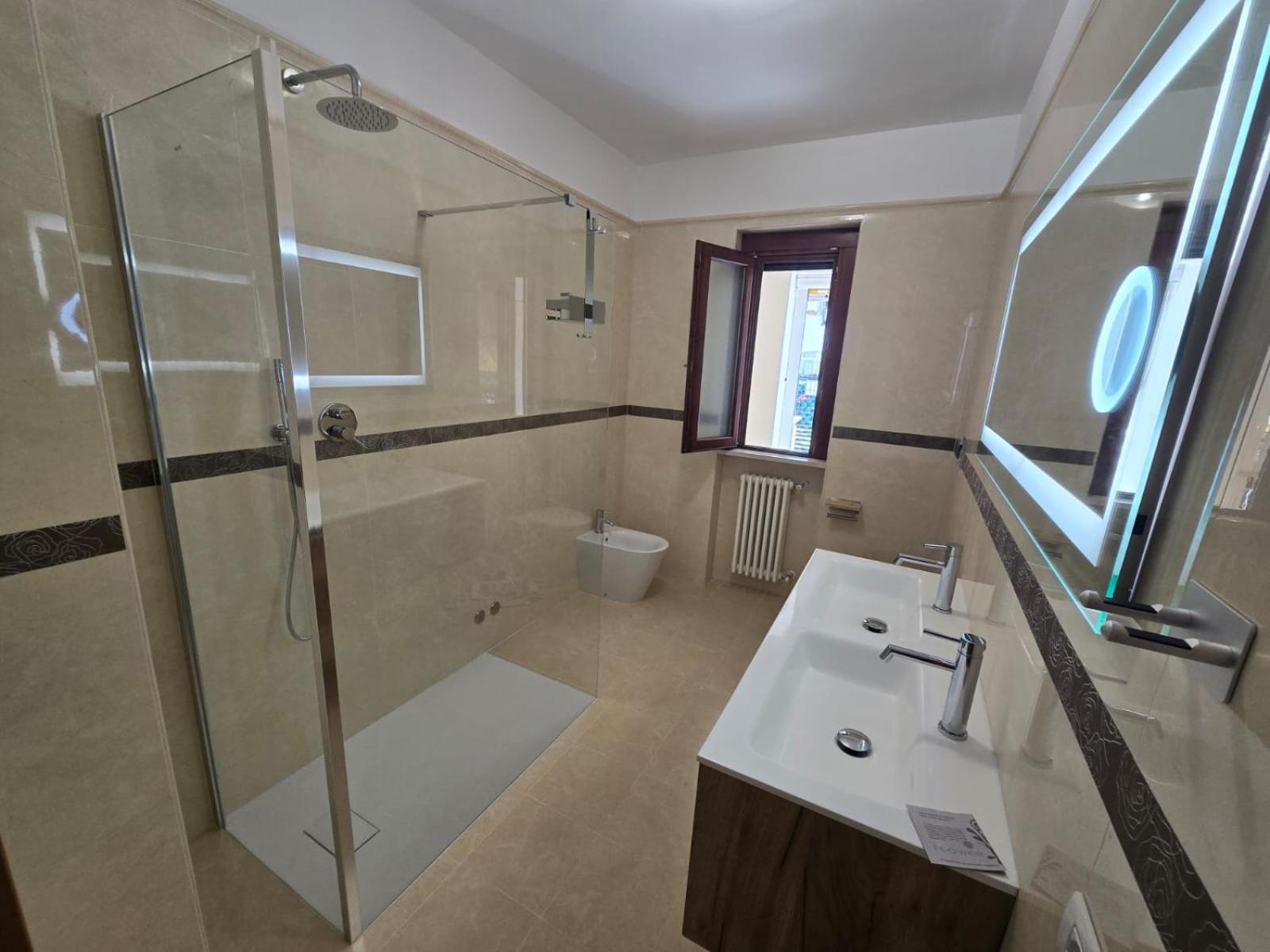 Mava Rooms Vieste Buitenkant foto